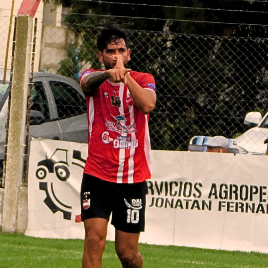  Deportivo se impuso ante Uni&oacute;n de Tornquist y sum&oacute; de a tres en Rivera