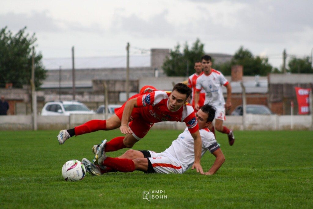 Independiente San José derrotó Deportivo Rivera por 2 a 1