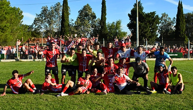 El Depo fue mucho m&aacute;s que Independiente, gan&oacute; el cl&aacute;sico y estir&oacute; su paternidad en la LRF