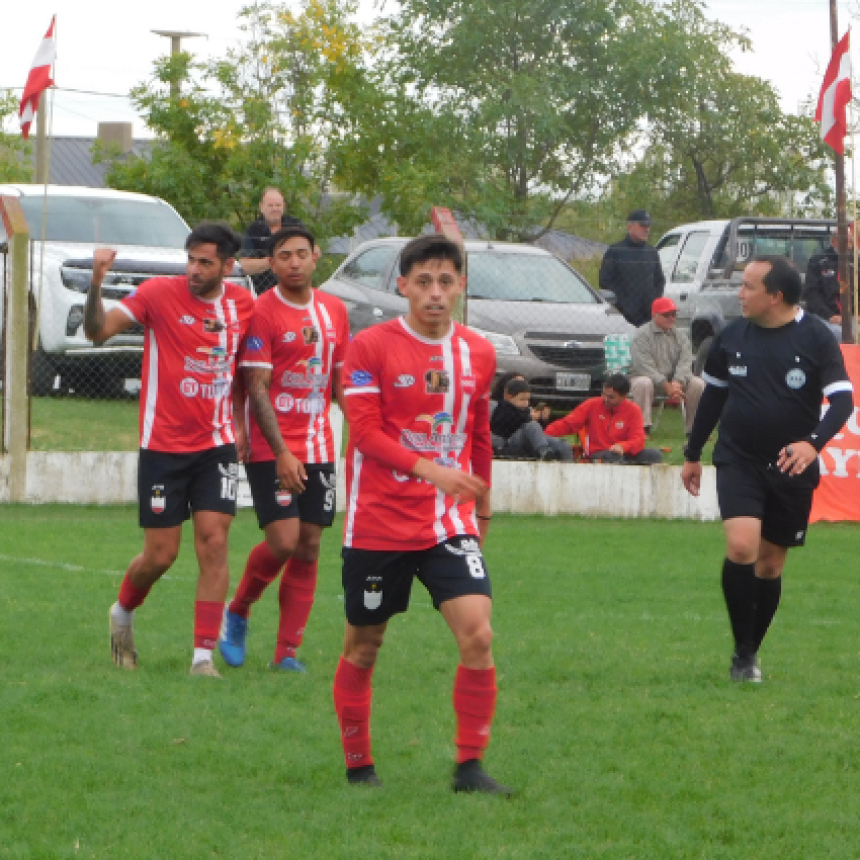 Deportivo le quit&oacute; el invicto a Tiro de Puan en un partidazo lleno de goles