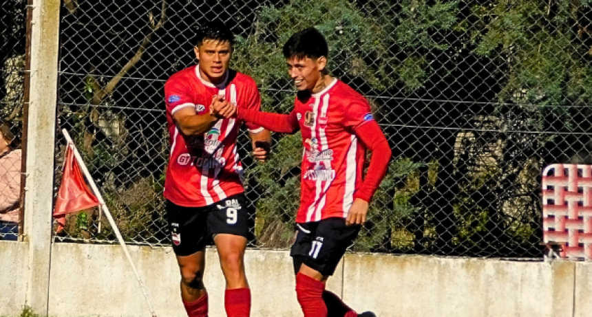 Deportivo Rivera gan&oacute; con autoridad y es uno de los l&iacute;deres de la Zona B
